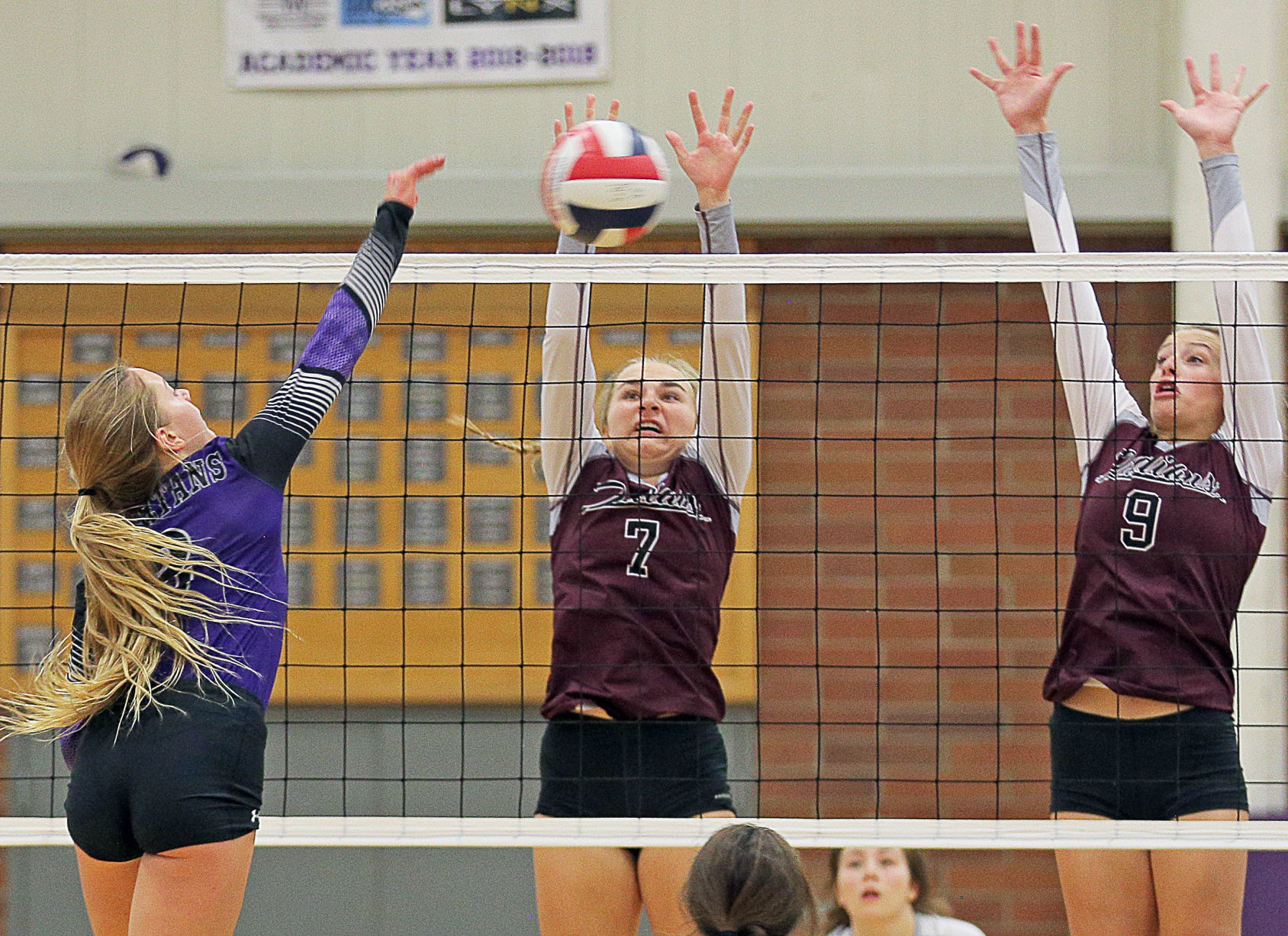 Elko at Spring Creek Volleyball 90.jpg